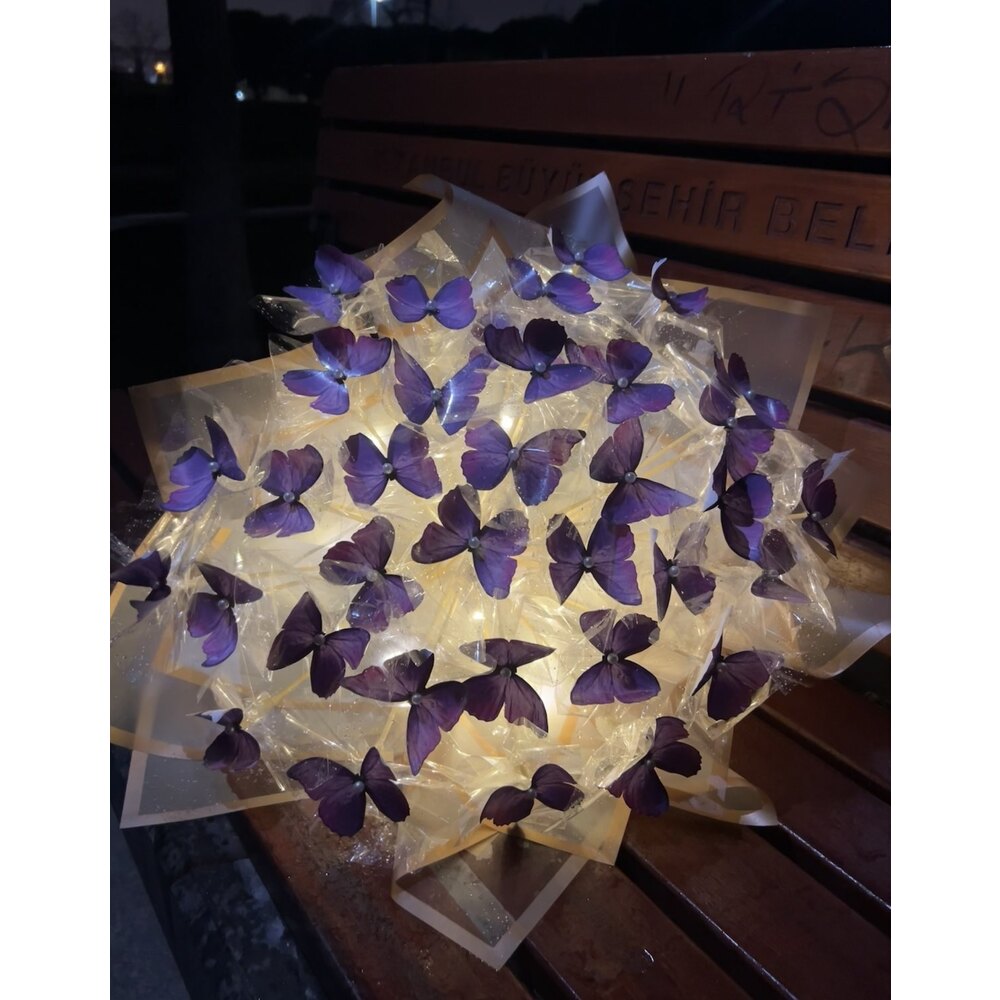 35’li Mor Kelebek Buketi