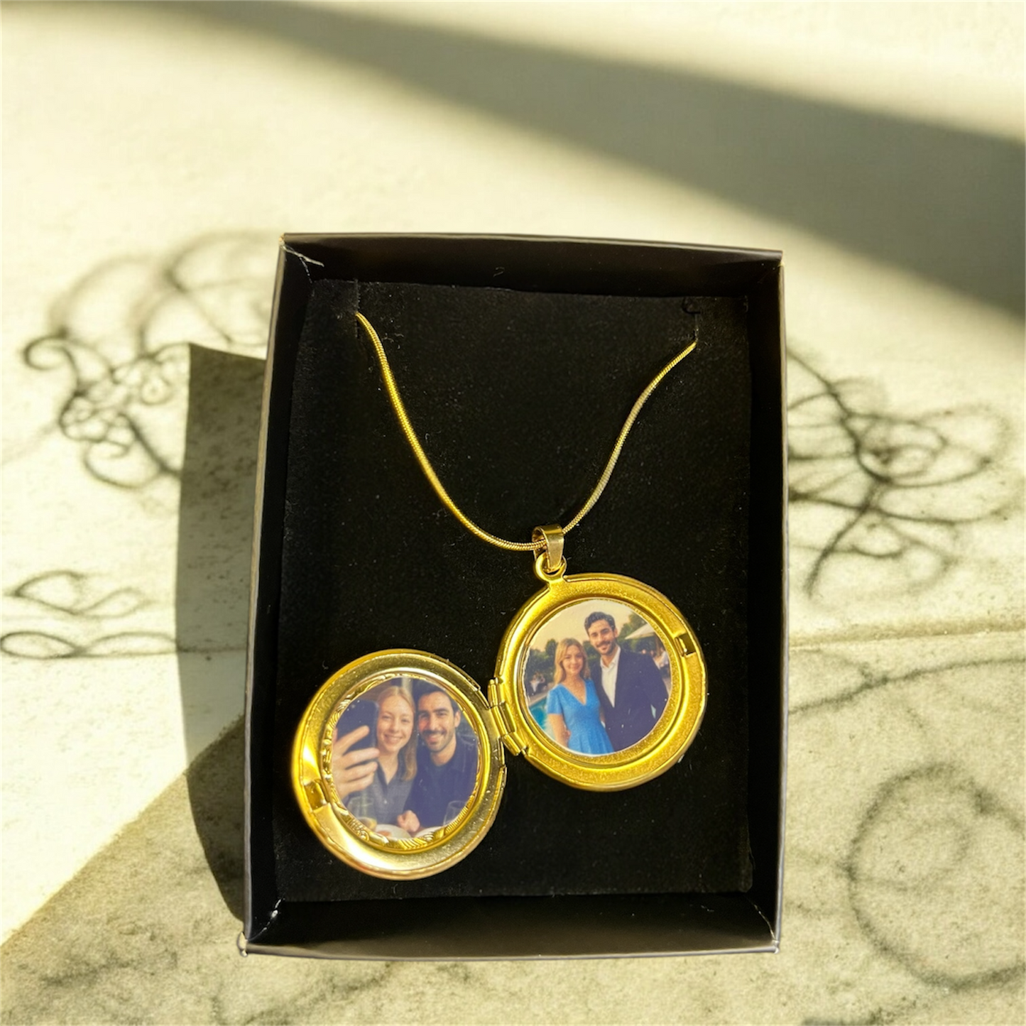 Yuvarlak Desenli Madalyon Kolye