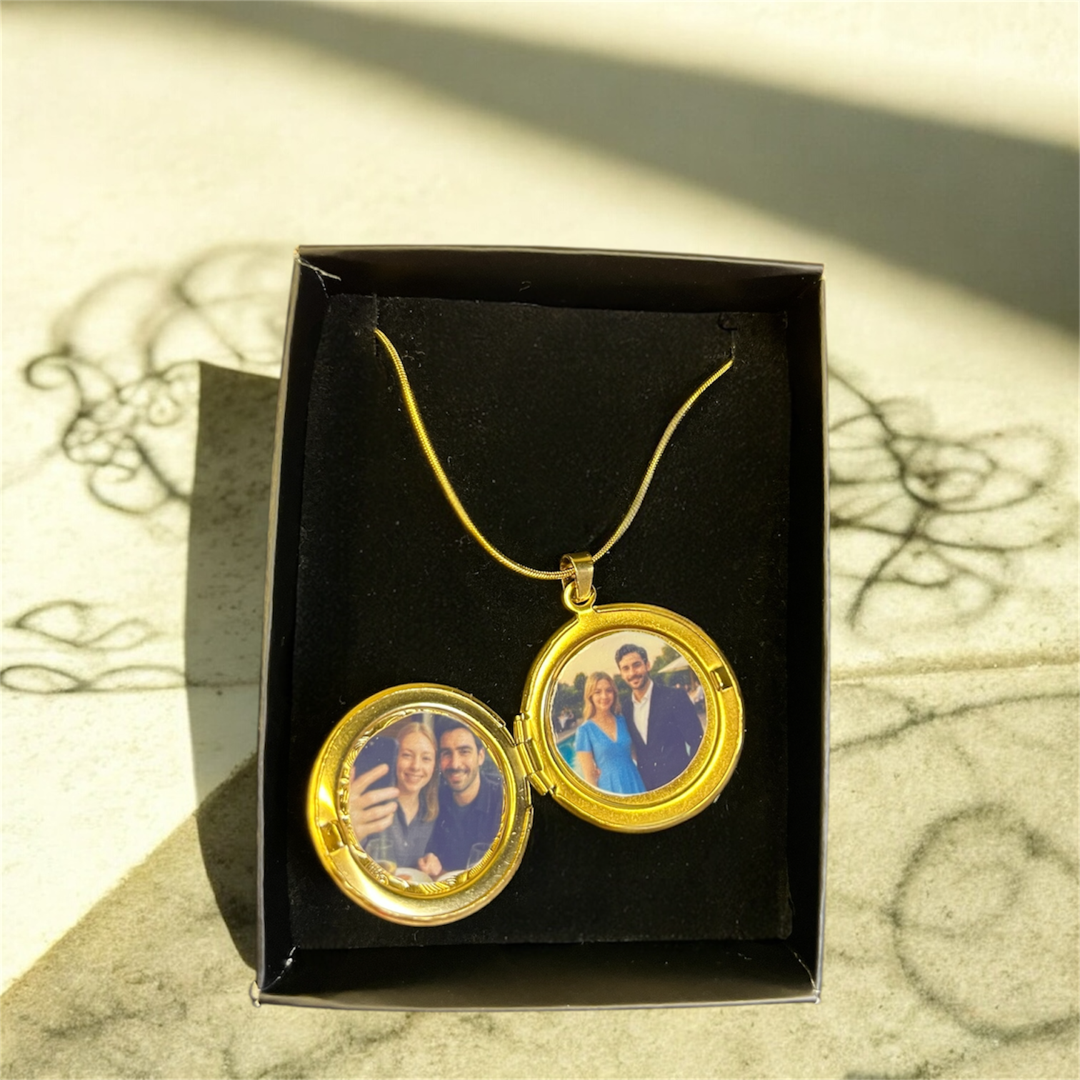 Yuvarlak Desenli Madalyon Kolye