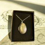 Oval Desenli Madalyon Kolye