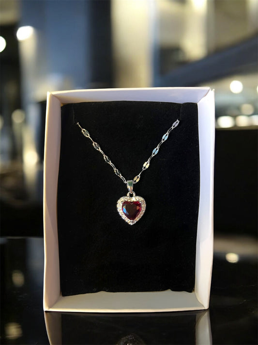 Kırmızı Kalp Kolye