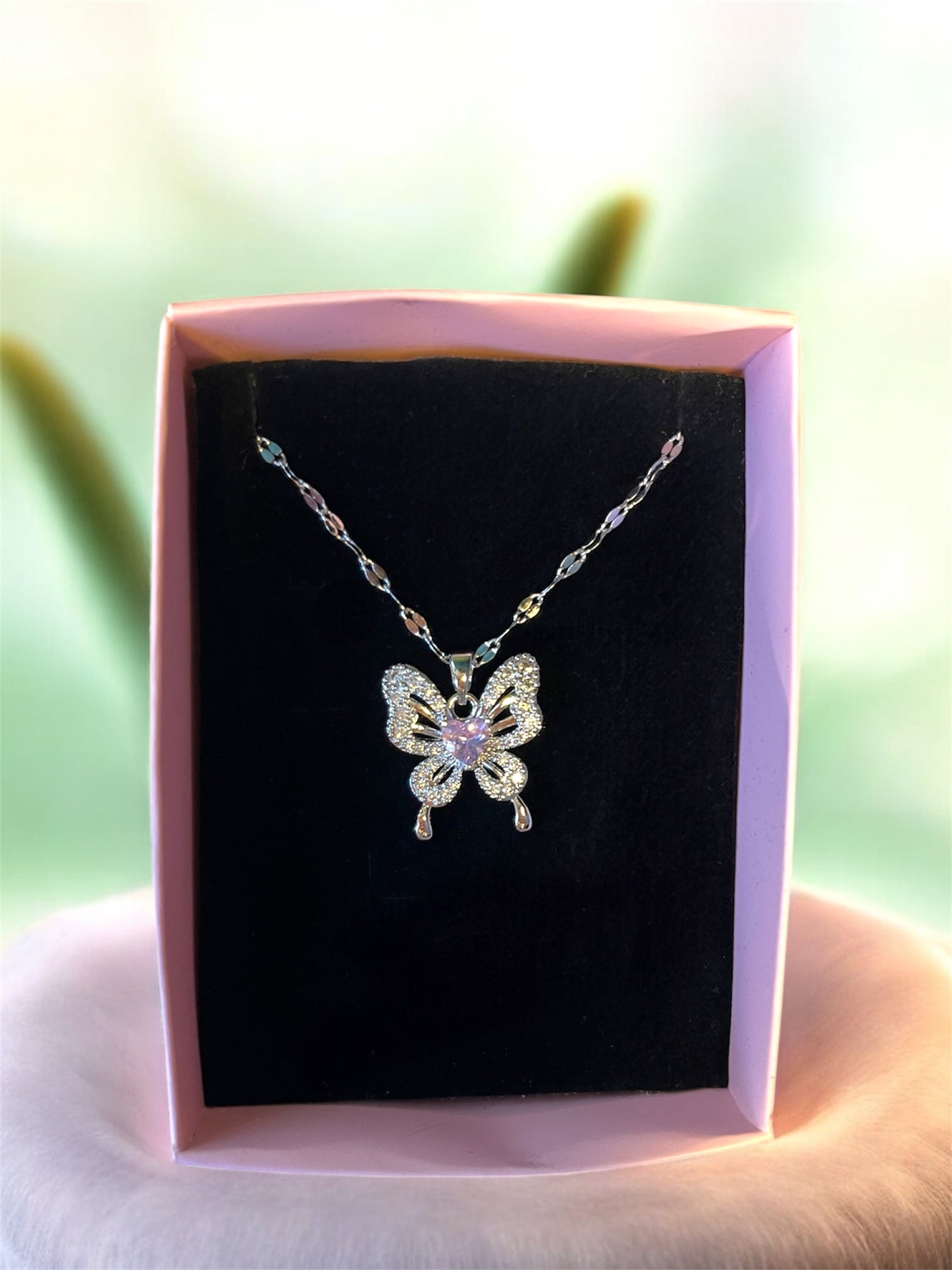 Gümüş Kelebek Kolye