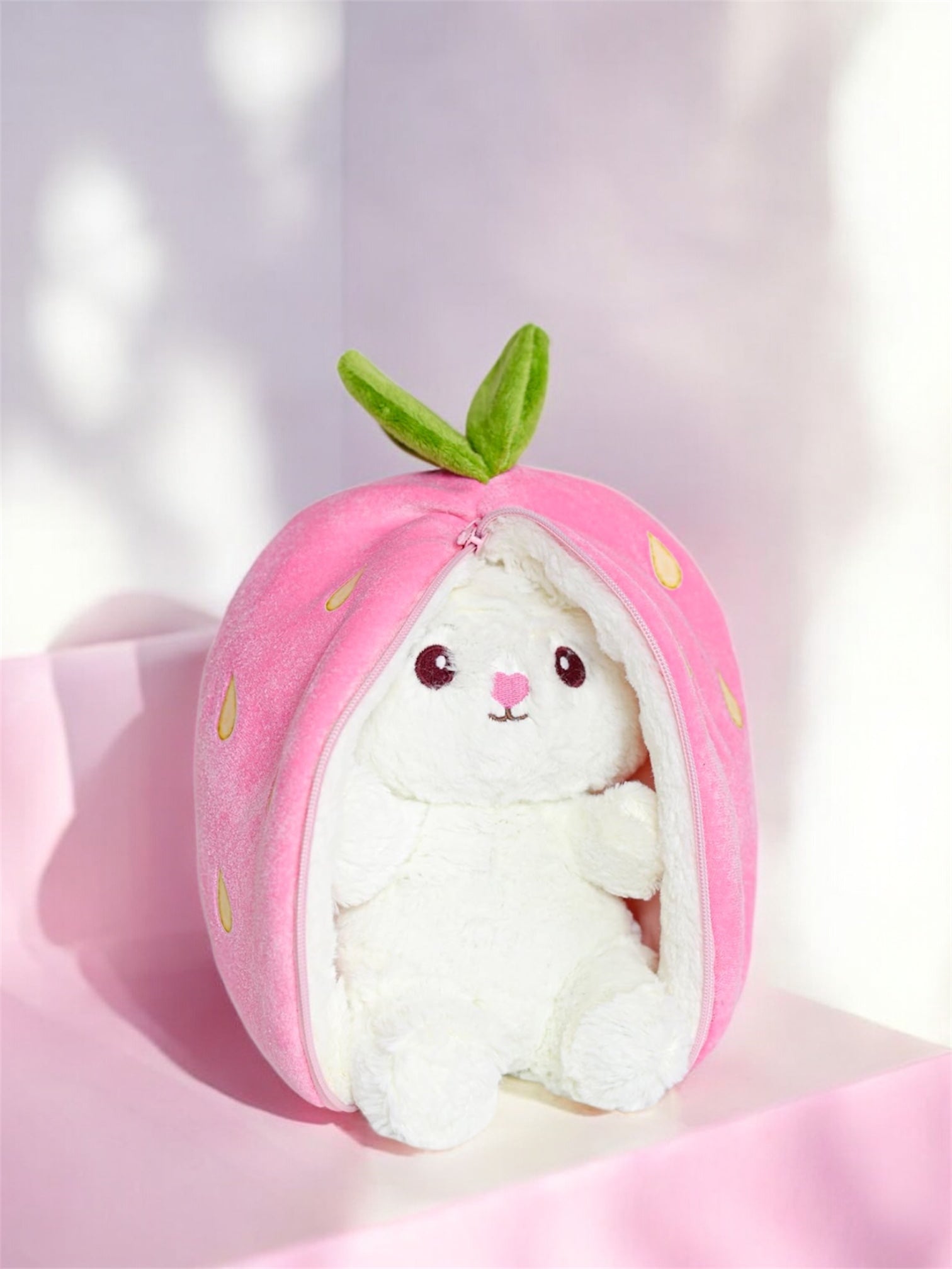 Pembe Peluş Çilek Tavşan