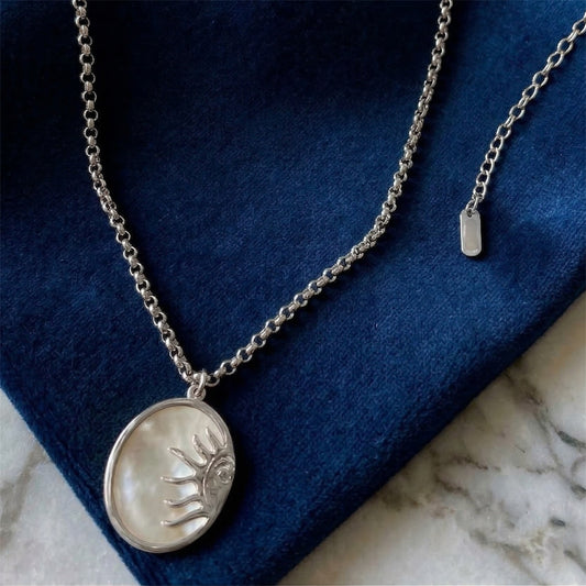 Güneş Figürlü Çelik Kolye